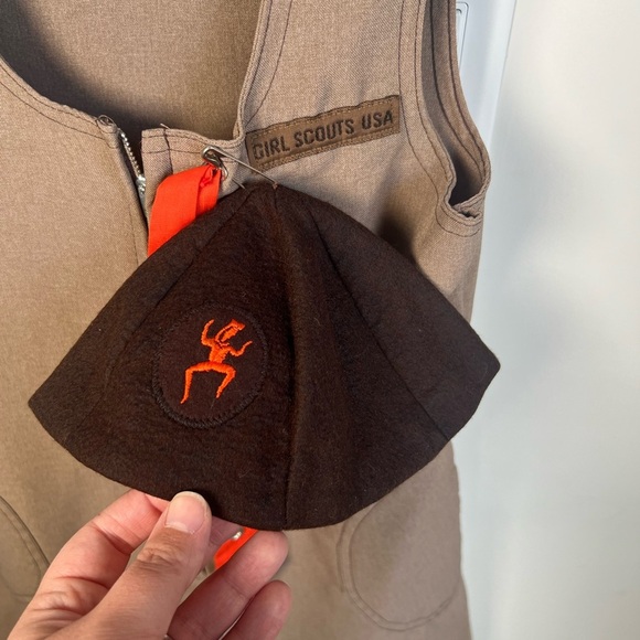 Vintage Girl Scouts USA Brownie Uniform Dress with Orange Tie and Hat Size 8 - Picture 3 of 7